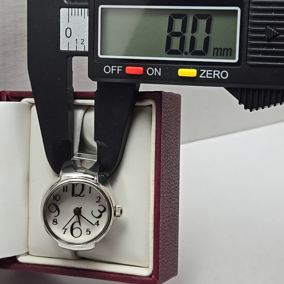 Ladies Carolyn Forsman Ring Watch Silver Tone White Dial Quartz New Battery - Picture 5 of 9